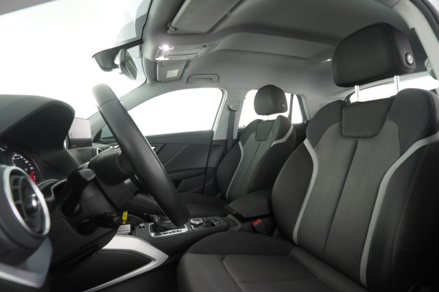 AUDI Q2 usata 8