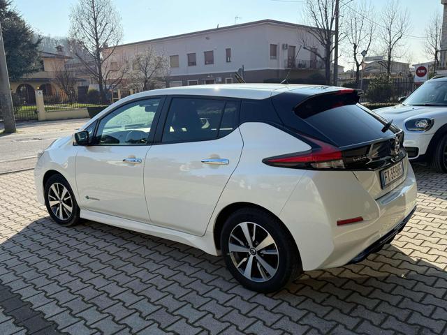 NISSAN Leaf usata, con Autoradio