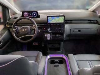 HYUNDAI Staria usata, con Autoradio