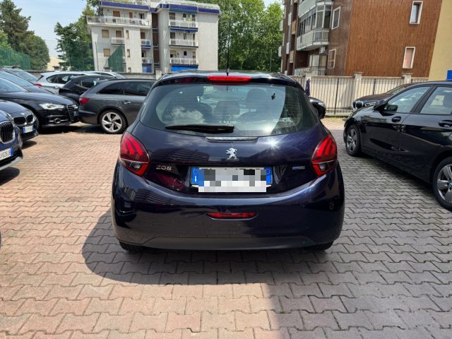 PEUGEOT 208 usata, con Autoradio