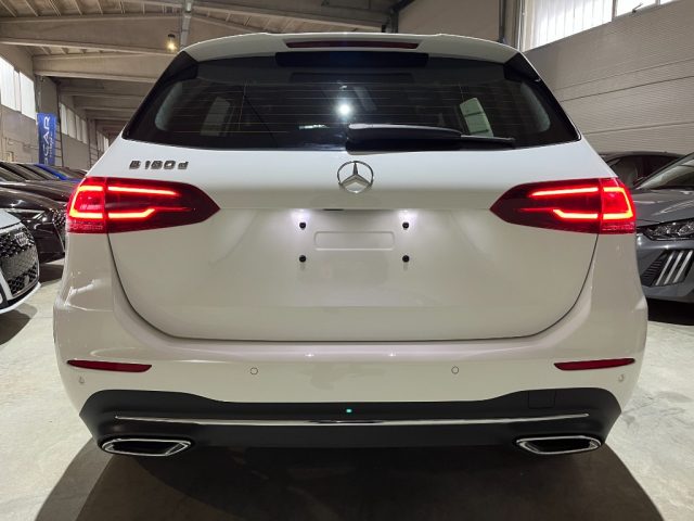 MERCEDES-BENZ B 180 usata, con Autoradio