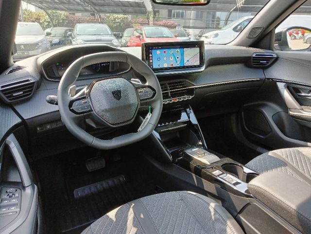 PEUGEOT 2008 usata, con Autoradio
