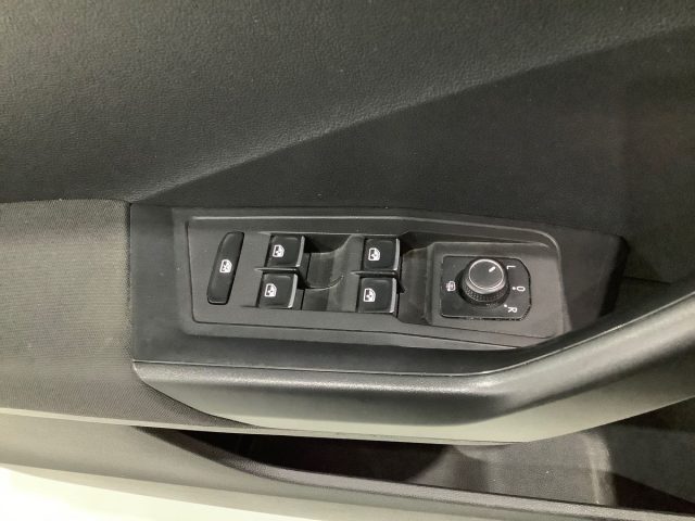 VOLKSWAGEN T-Roc usata, con Sensori di parcheggio posteriori