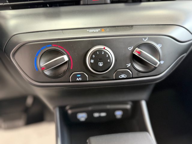 HYUNDAI i20 usata, con Autoradio digitale