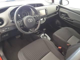 TOYOTA Yaris usata, con Autoradio