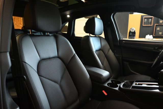 PORSCHE Macan usata 111