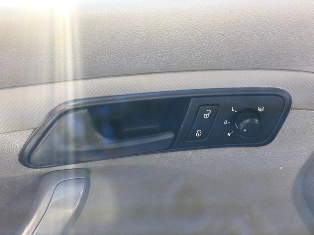 VOLKSWAGEN Caddy usata, con Luci diurne