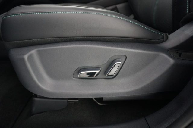 BYD Seal usata, con USB