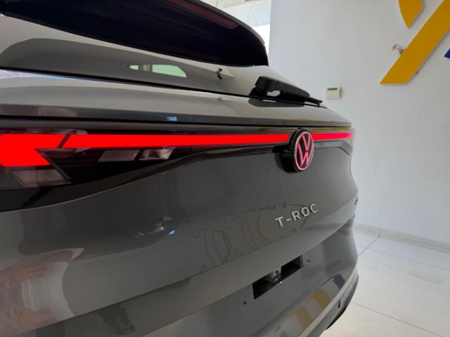 VOLKSWAGEN T-Roc usata, con Volante in pelle