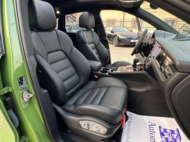 PORSCHE Macan usata, con Autoradio