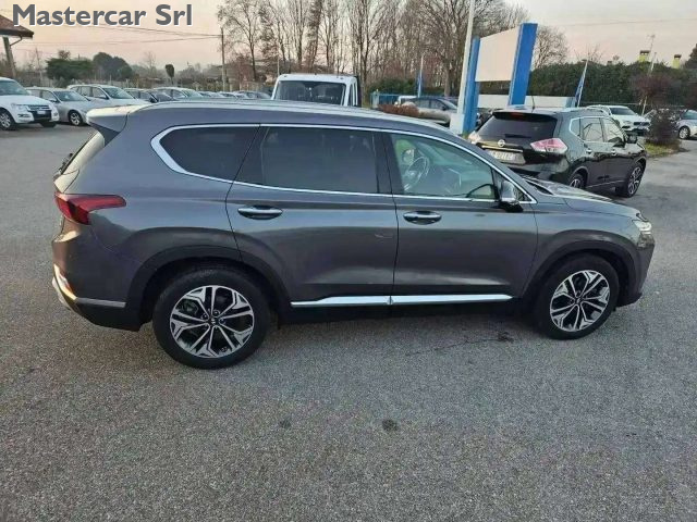 HYUNDAI Santa Fe usata, con Autoradio