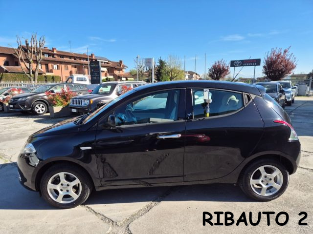 LANCIA Ypsilon usata, con Autoradio