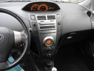 TOYOTA Yaris usata, con Boardcomputer