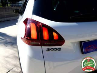 PEUGEOT 2008 usata, con Tetto panorama