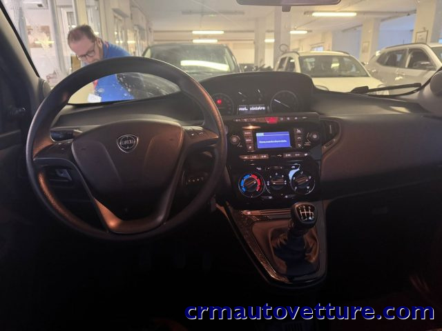 LANCIA Ypsilon usata, con Autoradio digitale