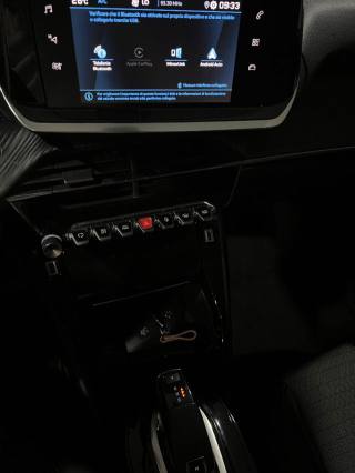 PEUGEOT 2008 usata, con Cerchi in lega