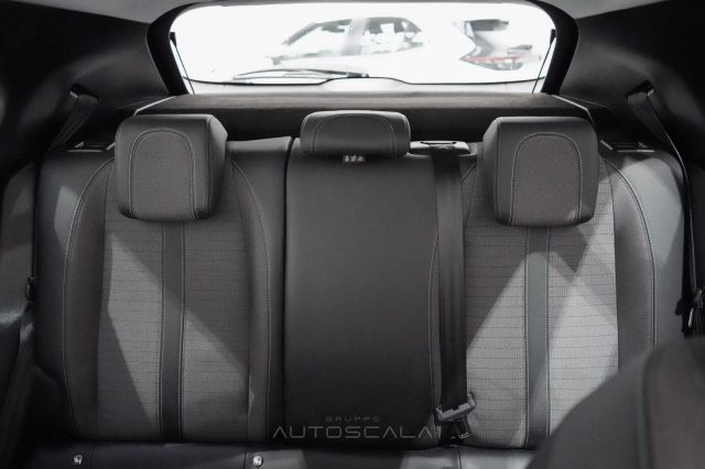 PEUGEOT 2008 usata, con Bracciolo