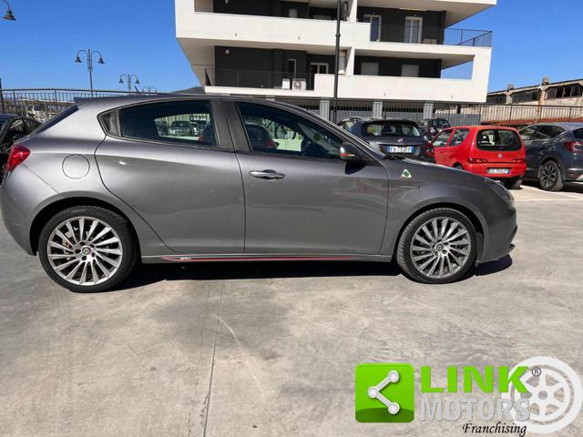 ALFA ROMEO Giulietta usata, con Autoradio