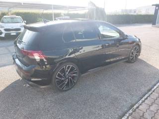 VOLKSWAGEN Golf usata, con Airbag laterali