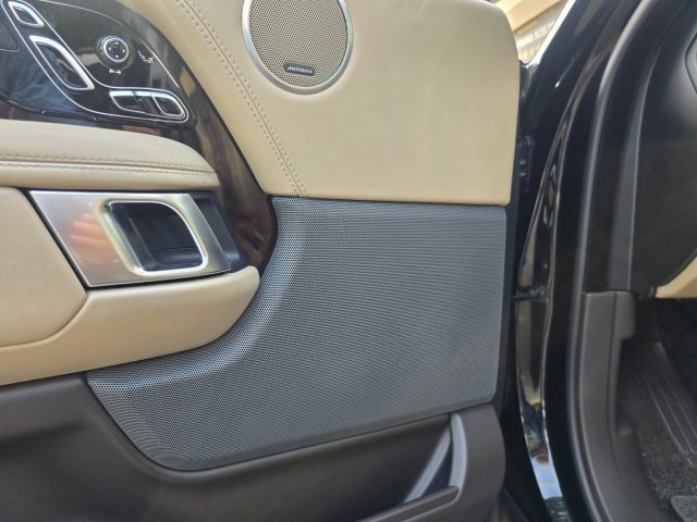 LAND ROVER Range Rover usata, con Carica per smartphone a induzione
