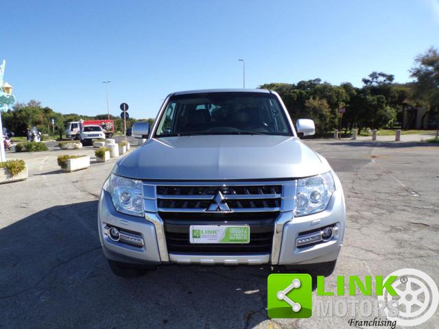 MITSUBISHI Pajero usata, con Airbag