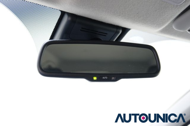 TOYOTA Yaris usata, con Airbag testa