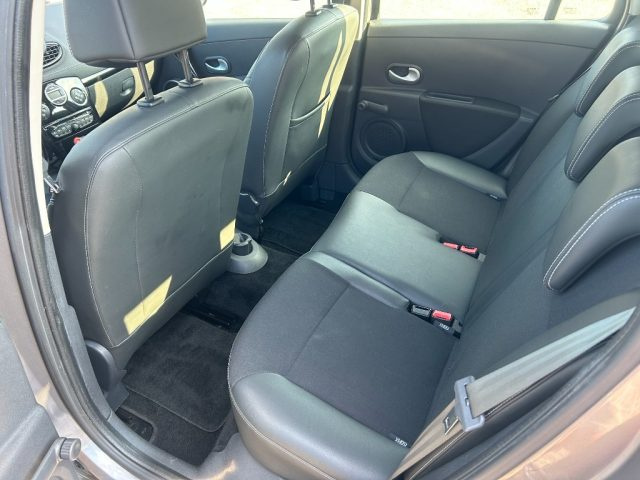 RENAULT Clio usata, con Controllo trazione