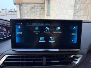PEUGEOT 3008 usata, con USB