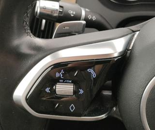 JAGUAR E-Pace usata, con Interni in pelle