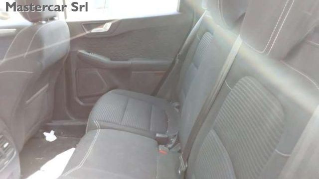 FORD Kuga usata, con Fendinebbia