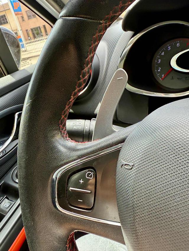 RENAULT Clio usata, con USB