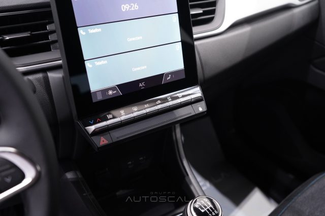 RENAULT Captur usata, con Autoradio digitale