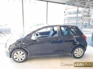 TOYOTA Yaris usata, con Airbag Passeggero