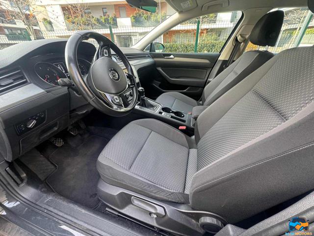 VOLKSWAGEN Passat usata, con ESP