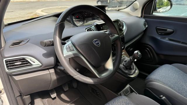 LANCIA Ypsilon usata, con Luci diurne LED