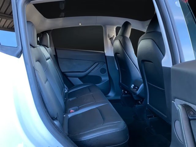 TESLA Model Y usata, con Interni in pelle