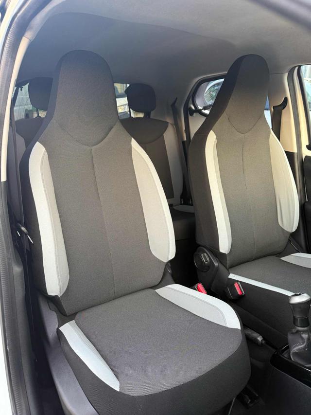 TOYOTA Aygo usata, con ESP