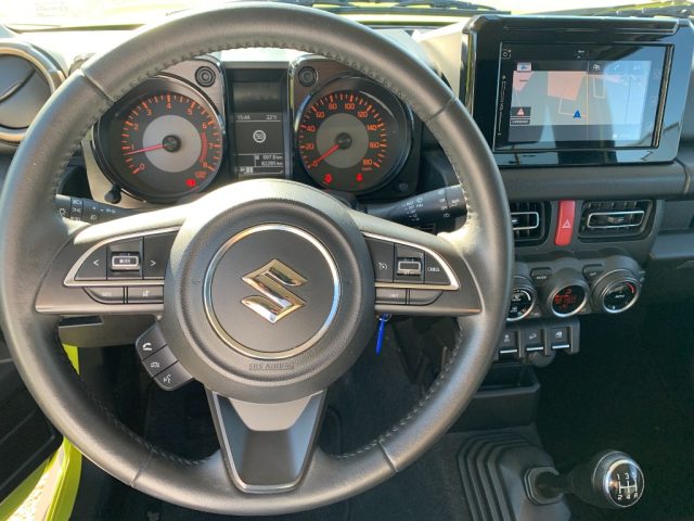 SUZUKI Jimny usata, con Servosterzo