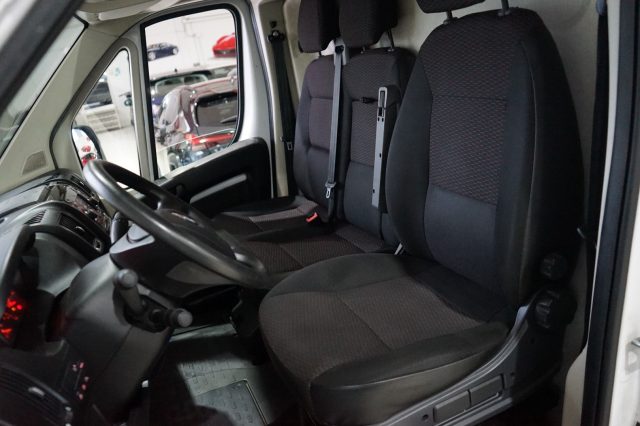 OPEL Movano usata, con Bluetooth