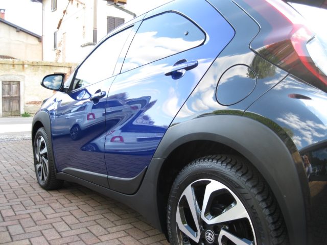 TOYOTA Aygo X usata, con Autoradio
