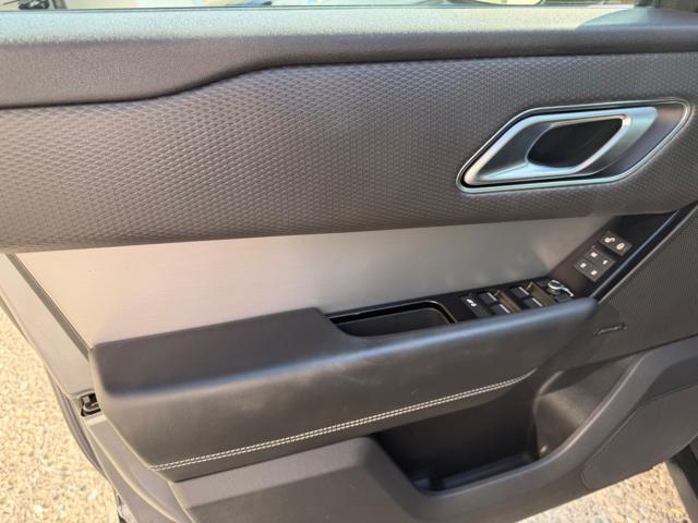 LAND ROVER Range Rover Velar usata, con USB