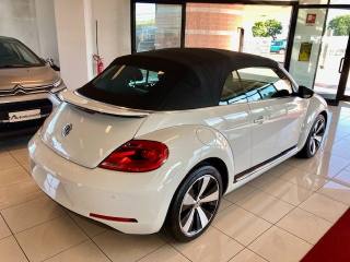 VOLKSWAGEN Maggiolino usata, con Airbag