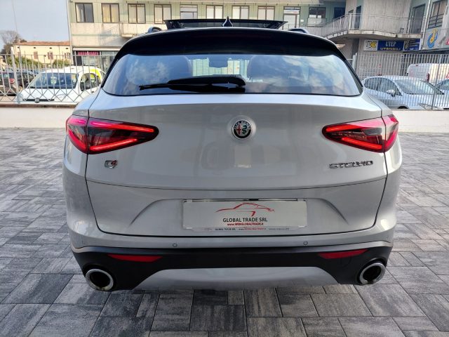 ALFA ROMEO Stelvio usata, con Leve al volante