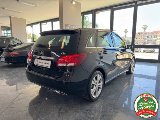 MERCEDES-BENZ B 180 usata, con Alzacristalli elettrici