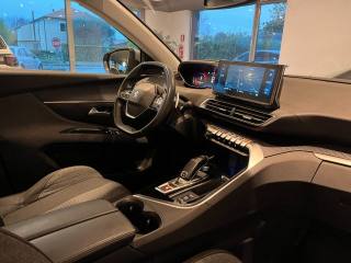 PEUGEOT 5008 usata, con Park Distance Control