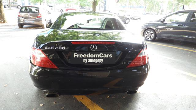 MERCEDES-BENZ SLK 200 usata, con Autoradio