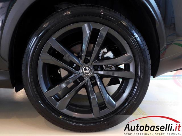 LEXUS NX 300h usata, con Isofix