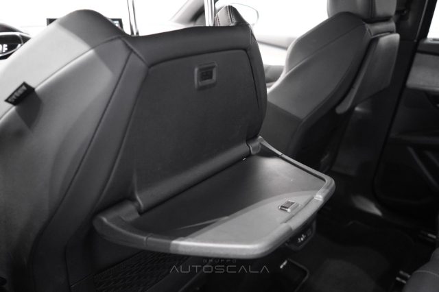 PEUGEOT 5008 usata, con Bluetooth