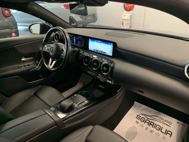 MERCEDES-BENZ A 180 usata, con Cronologia tagliandi