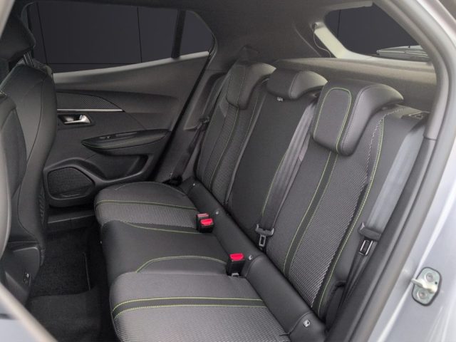PEUGEOT 2008 usata, con Touch screen